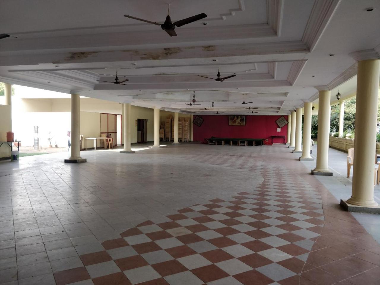 Dharamshi Resorts Hassan Exterior photo